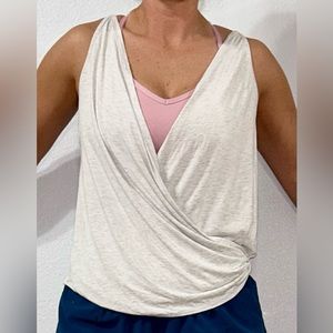 Reversible heather white lululemon top size M